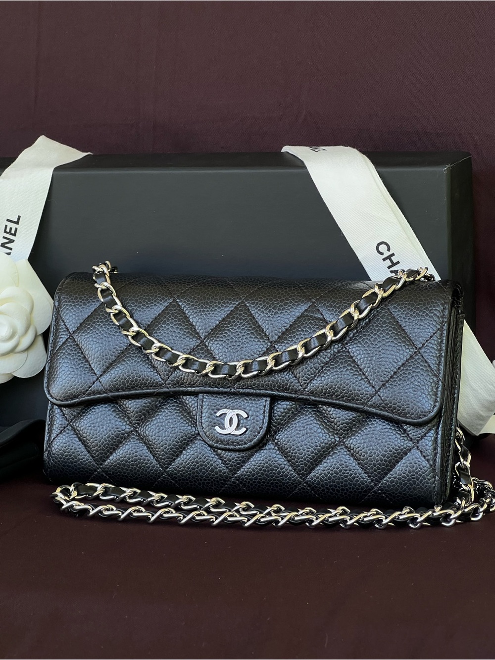 🎁AUTH. CHANEL CAVIAR CLASSIC FLAP  WALLET WITH CHAIN. - Picture 3 of 16